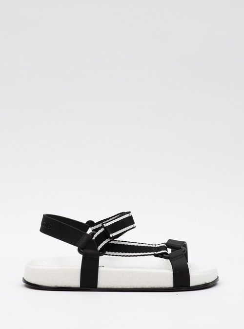 Sandália Petite Jolie Puff Sandal Preto/Branco PJ7194