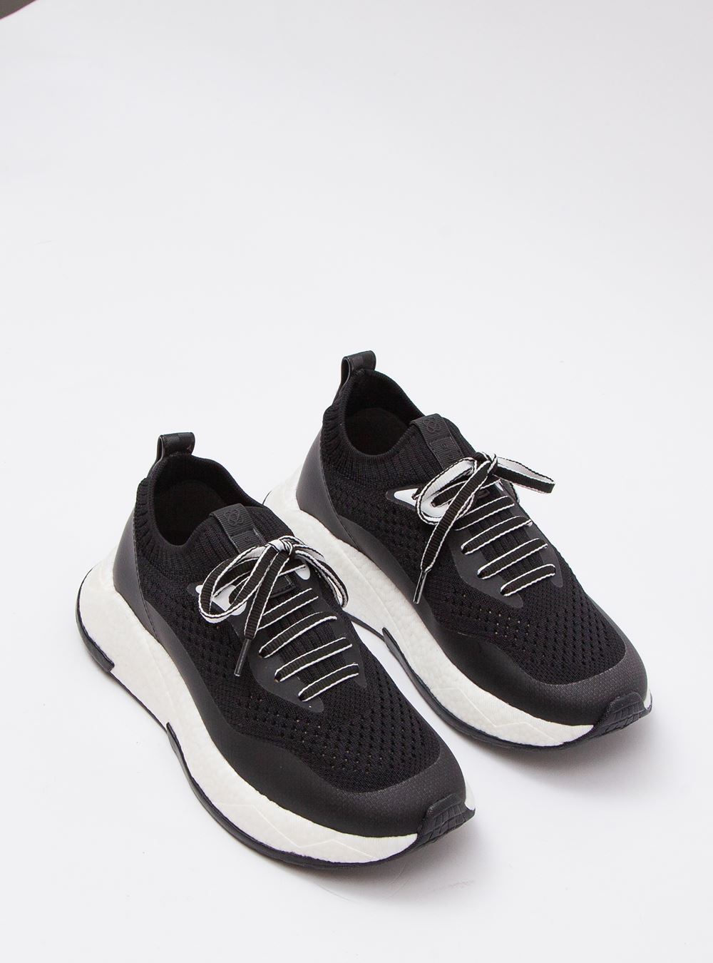 Tênis Petite Jolie Puff Sneaker Preto/Branco PJ7130