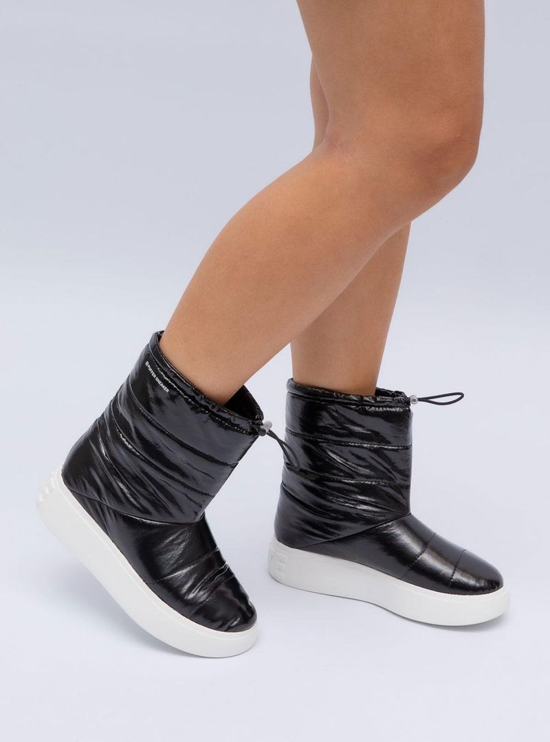 bota-petite-jolie-start-preto-sola-branco-pj7574-4