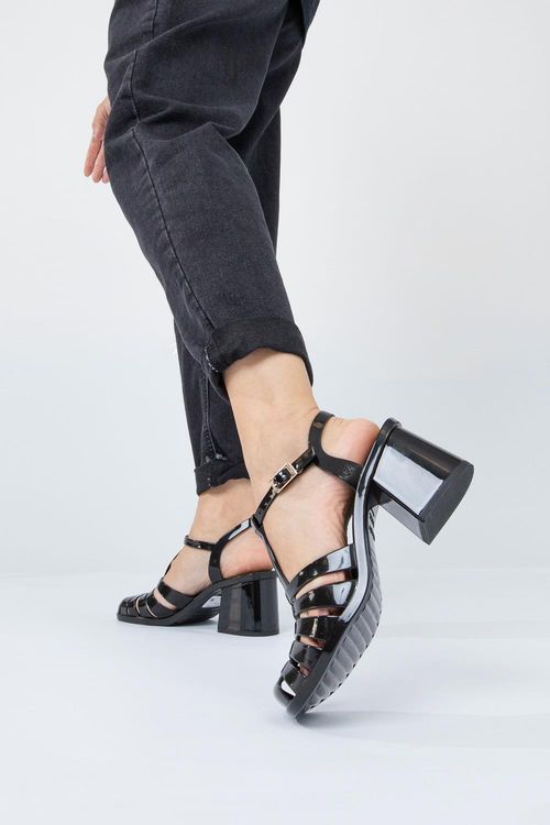 Sandália Petite Jolie Amora II Preto PJ7455
