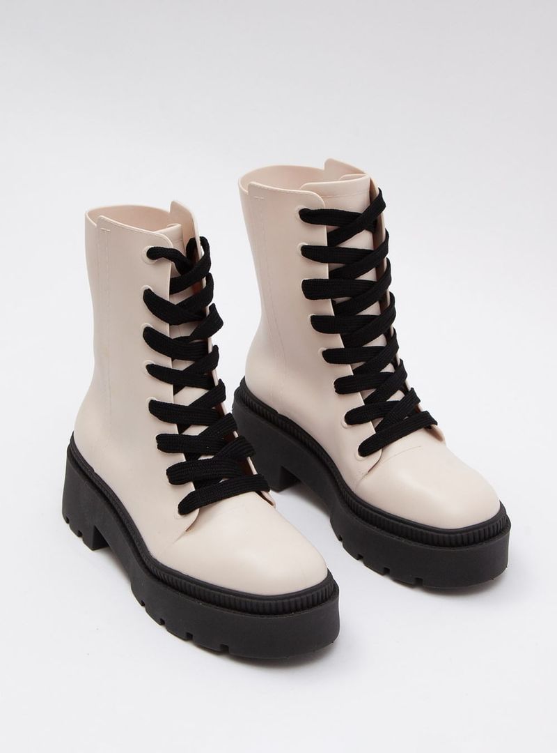 bota_petite_jolie_dallas_marfim_preto_pj7176_3