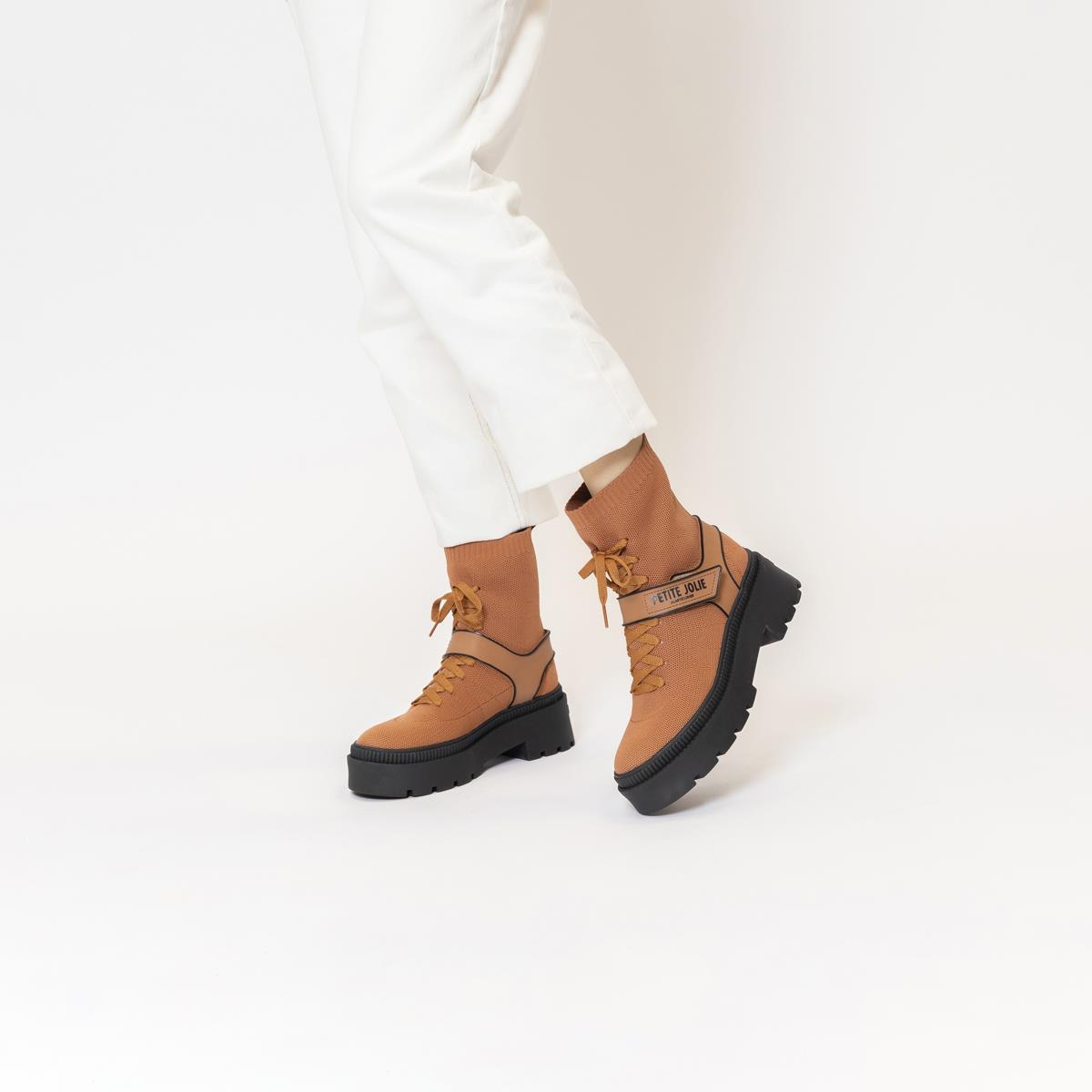 Bota Petite Jolie Off Boot Ambar/Preto PJ6800