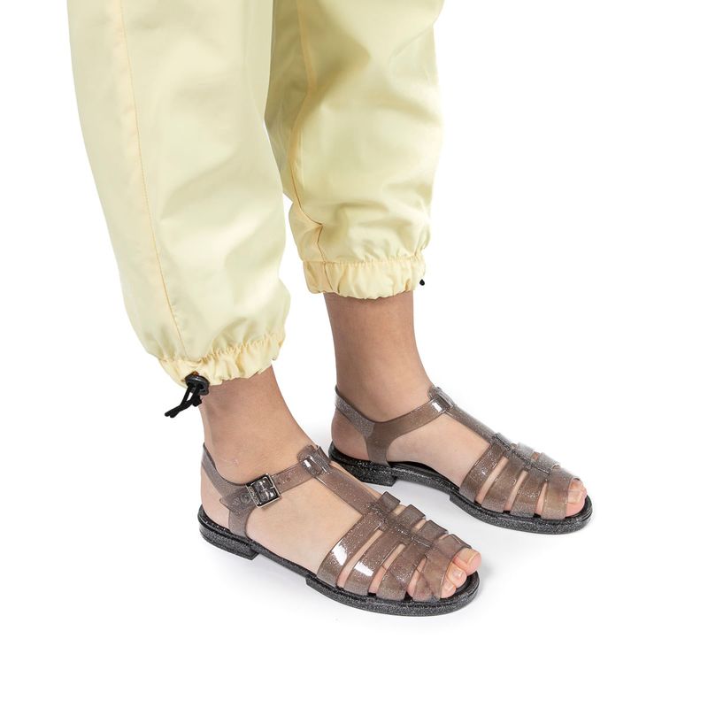 Sandália Petite Jolie Olly Preto Glitter PJ5397