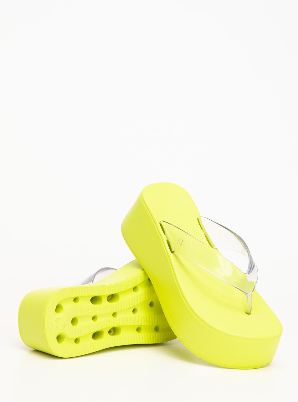 Chinelo Petite Jolie Plus II Translúcido/Limão PJ7703