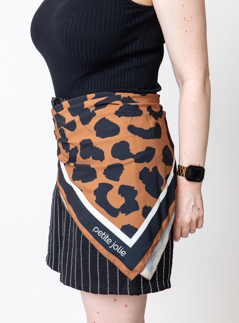 Lenço Petite Jolie Maxi Onça PJ20085
