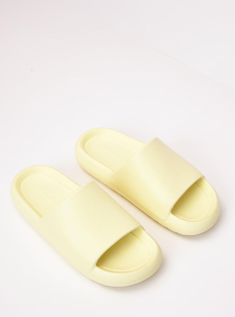 Chinelo Nuvem Petite Jolie Hug Limão Light PJ7639