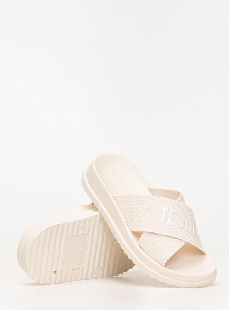 Chinelo Petite Jolie Smash Creme PJ6812II