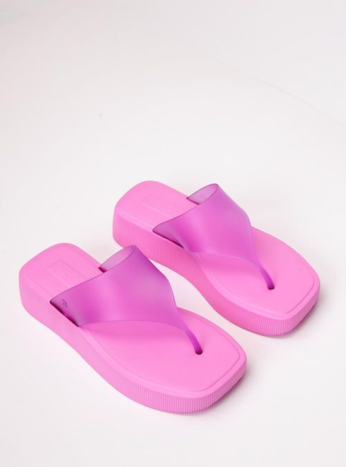 Chinelo Petite Jolie Key Chiclete Translúcido PJ7674