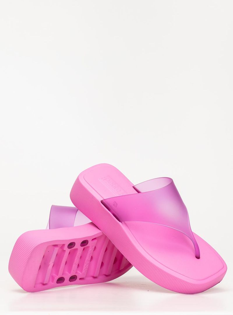 Chinelo Petite Jolie Key Chiclete Translúcido PJ7674