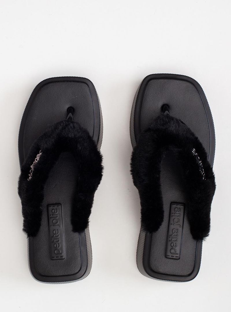 Chinelo Petite Jolie Hit Fur Preto PJ7708
