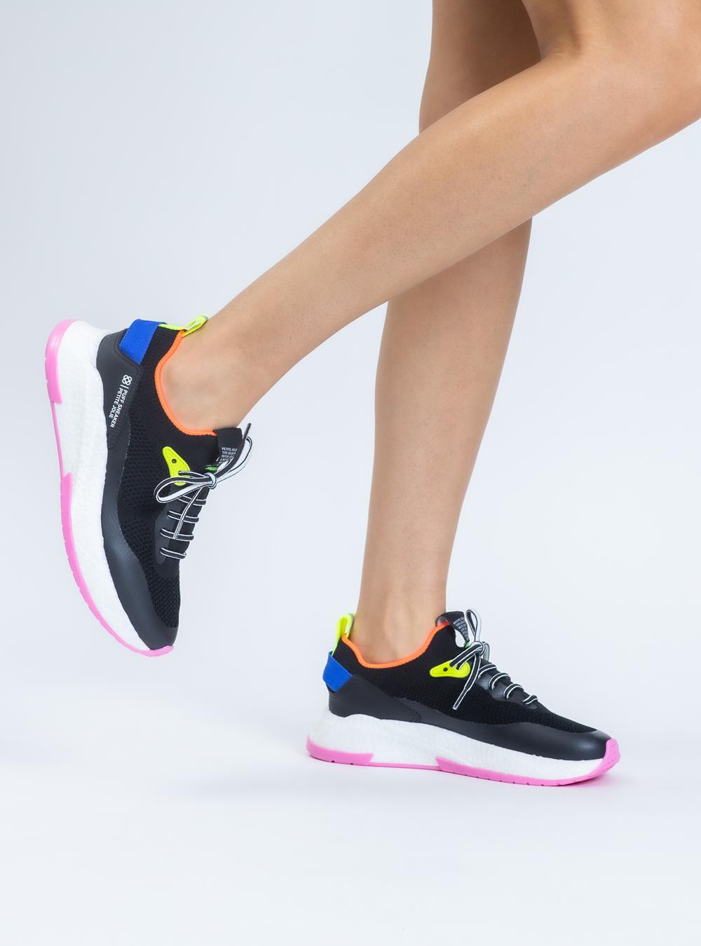 Tênis Petite Jolie Puff Sneaker Preto/Chiclete PJ7130II