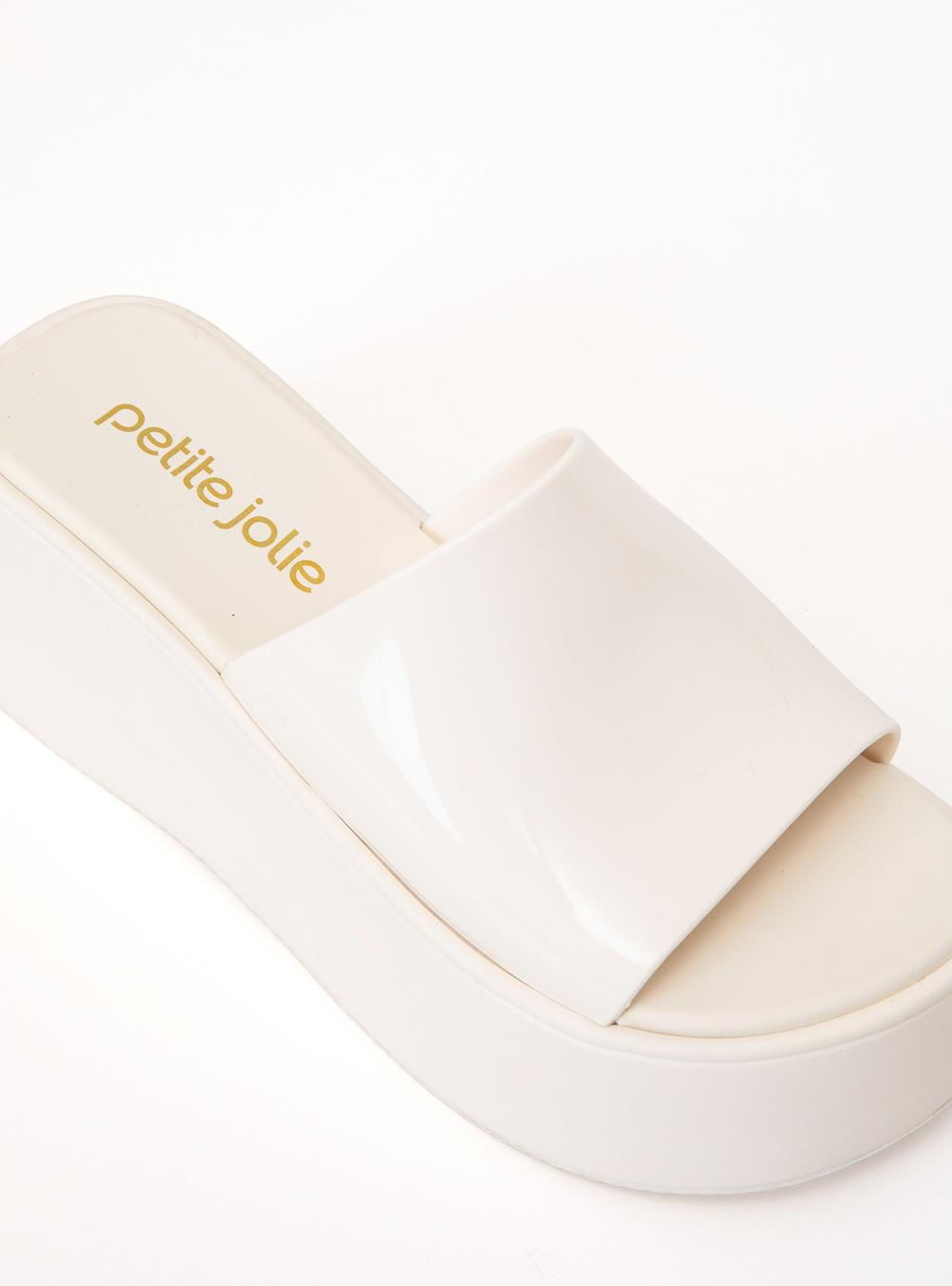 Tamanco Petite Jolie Squad Creme PJ7710